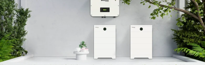 SolaX X3-ULTRA 3-phase hybrid solar inverter for energy storage systems, compatible with solar battery solutions and complete kits for commercial and residential PV installations