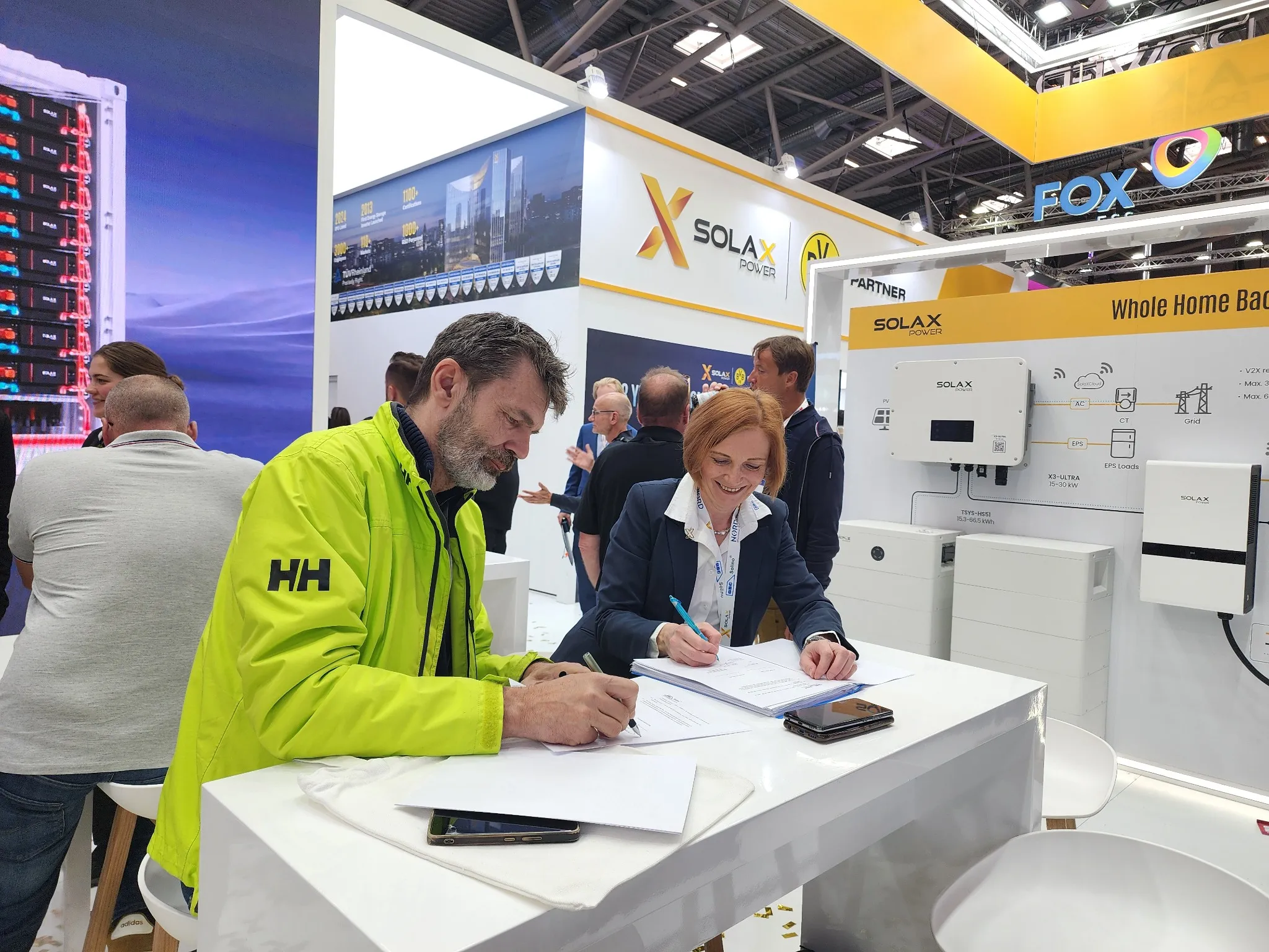 3Buy Solar and SolaX Power signing European wholesale distributor agreement at Intersolar 2025 to expand solar inverter and energy storage supply