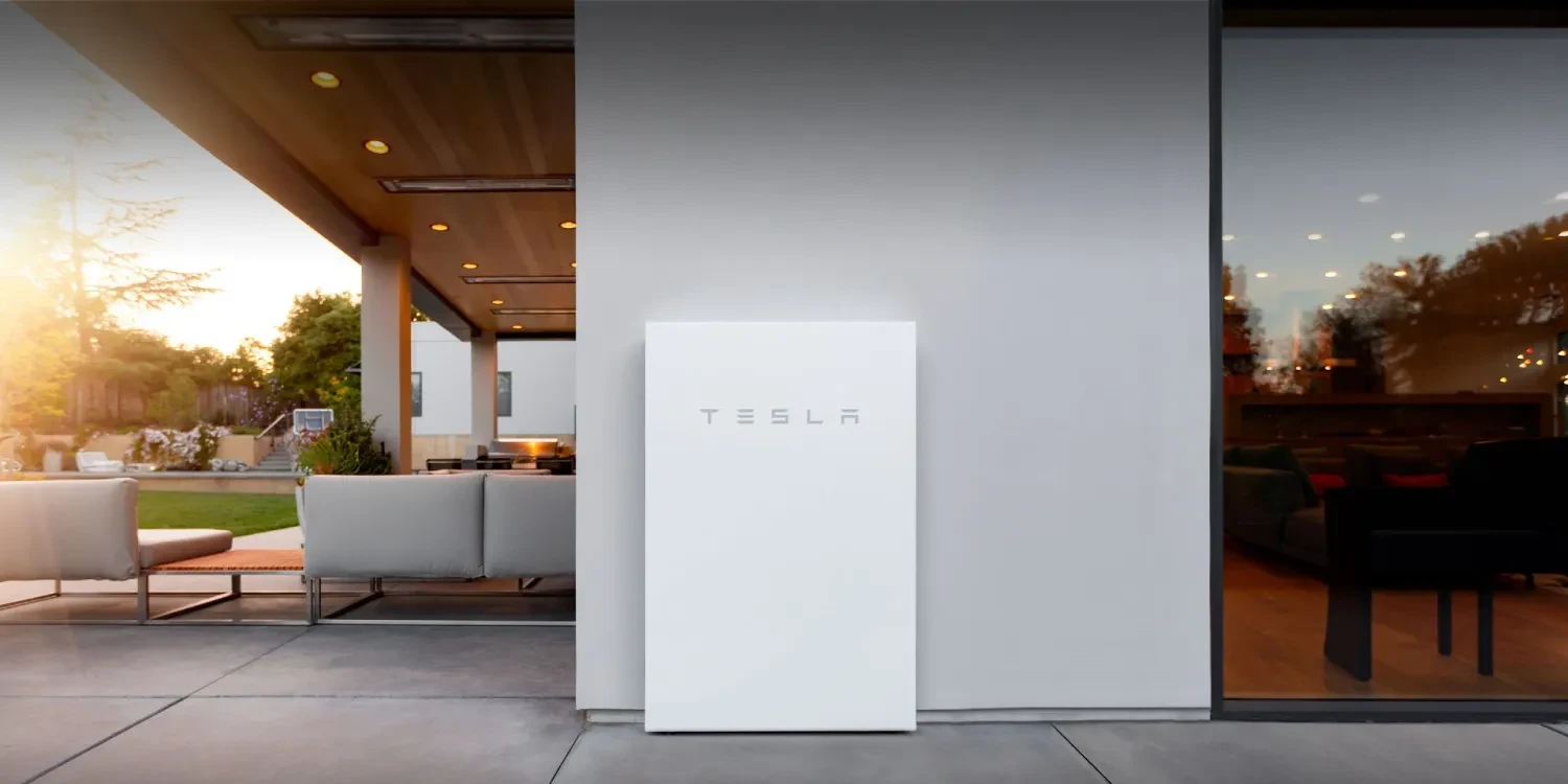 Tesla UK energy market entry with solar panels, solar inverter systems and solar battery energy storage solutions for installers and distributors